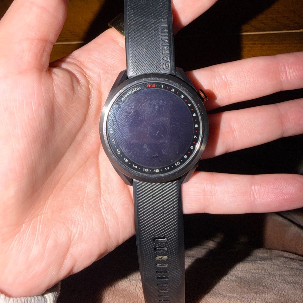 Garmin approach S42 golf watch. - Picture 3 of 5